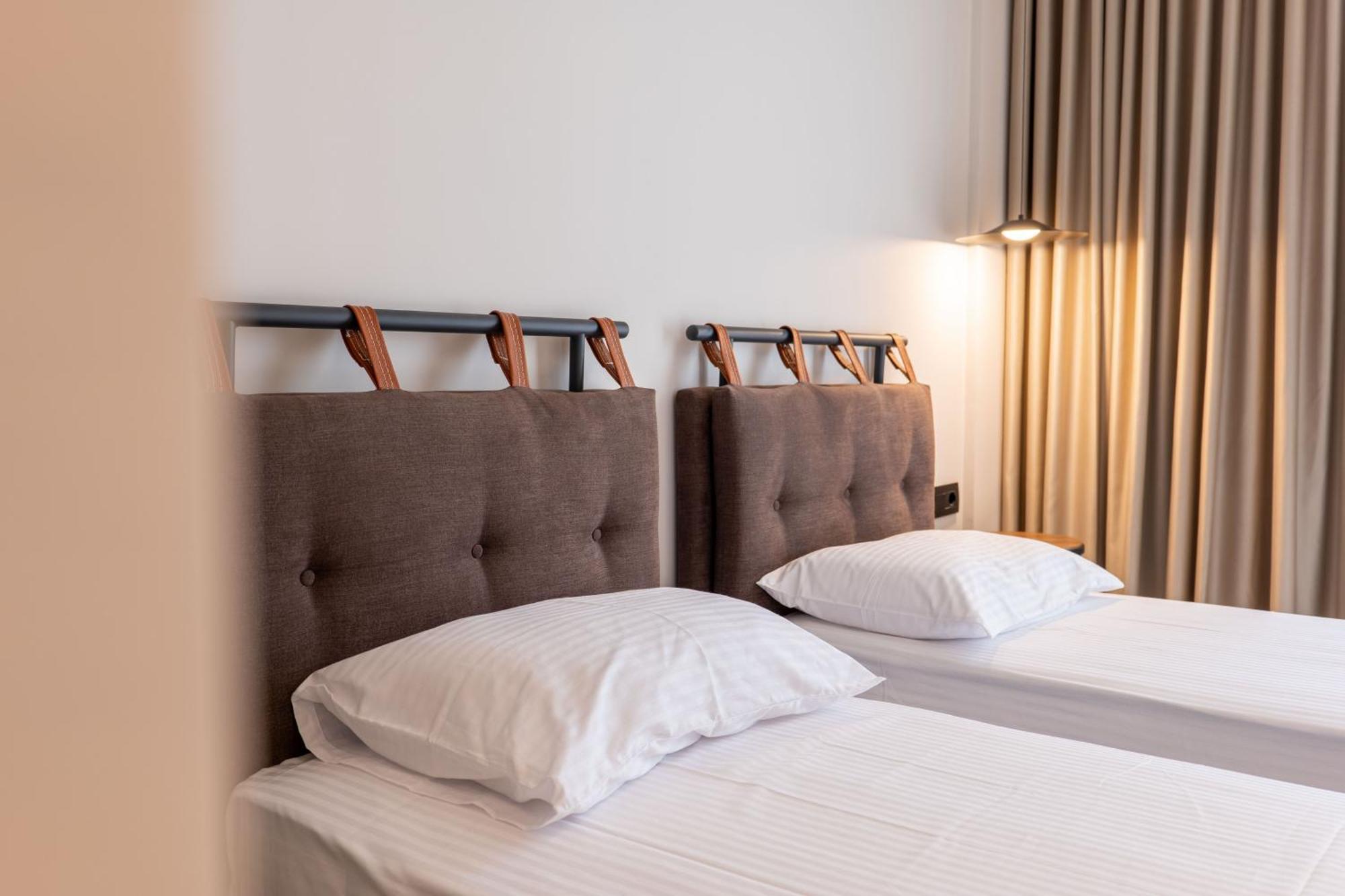 Kamara Rooms Саранде Екстериор снимка